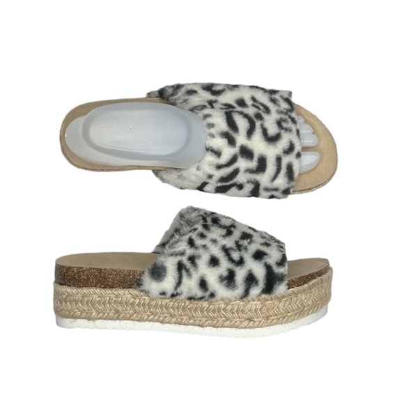DV By Dolce Vita lLena Leopard Print Slip On Platform Sandal - Picture 1 of 9